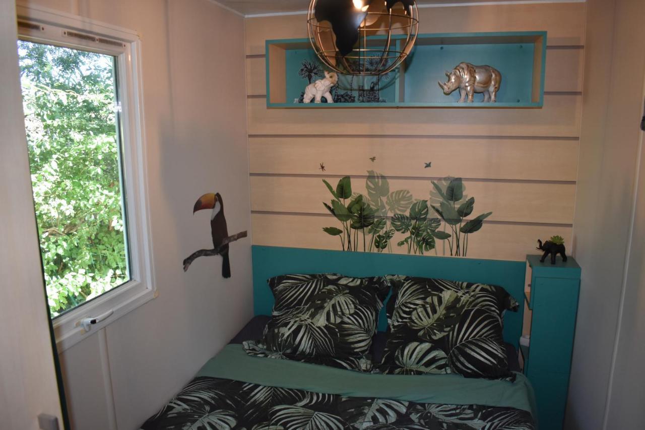 Mobil-Home Sur Terrain Bucolique Hyeres Exterior photo